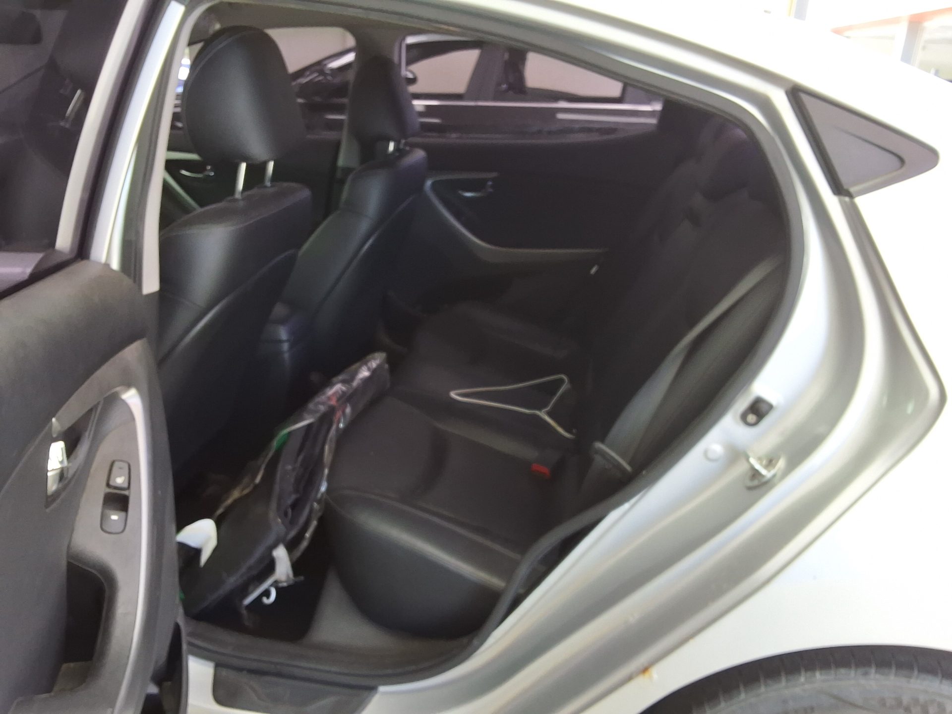 2012 - hyundai avante