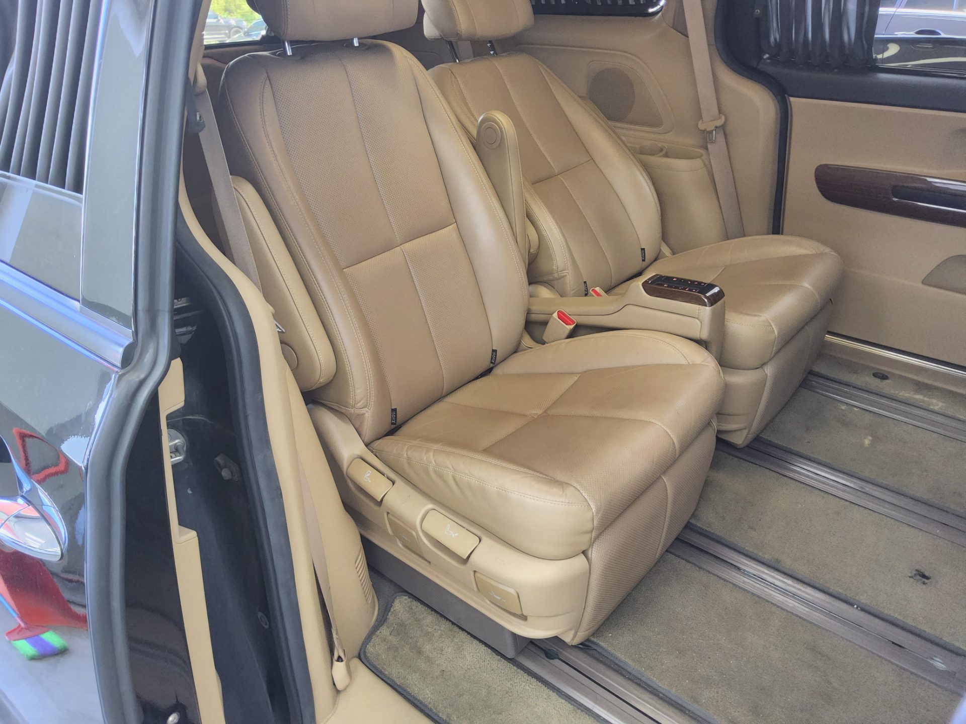 2018 - kia carnival
