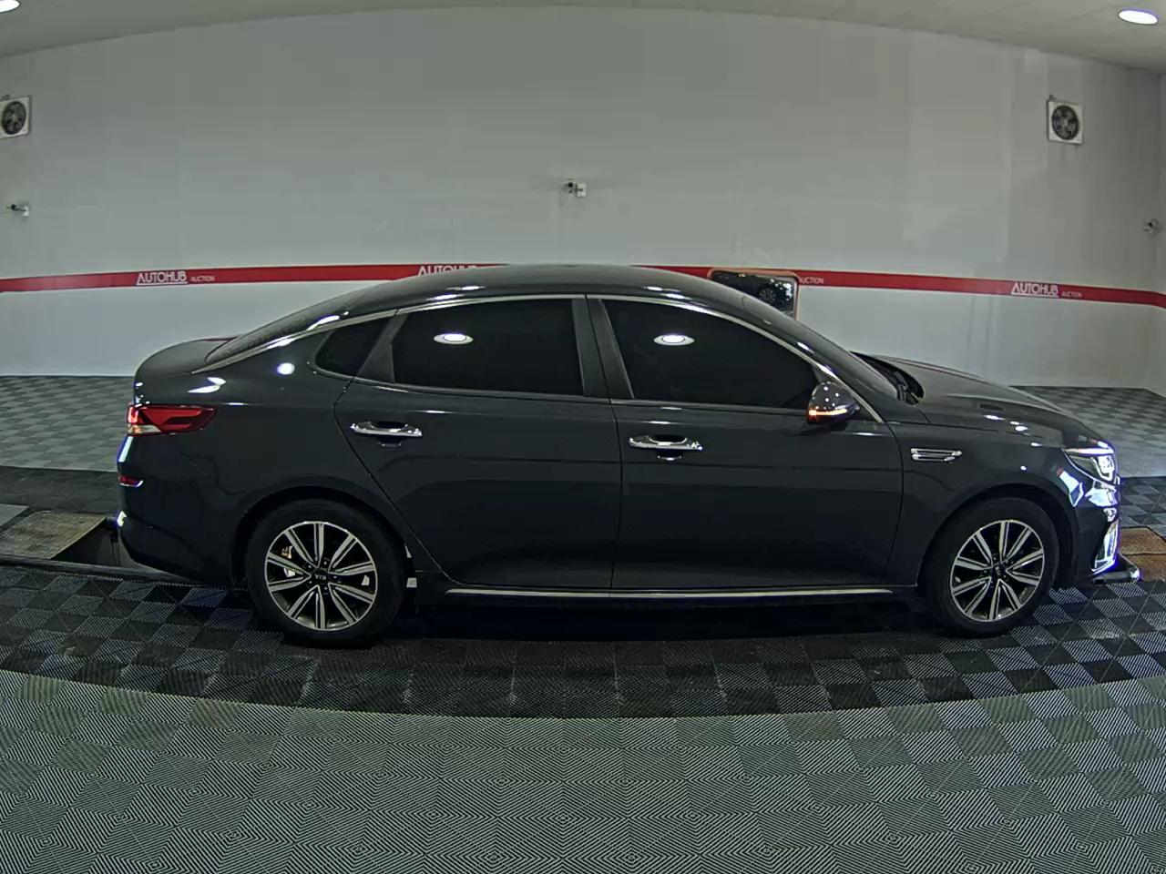 2020 - kia k5