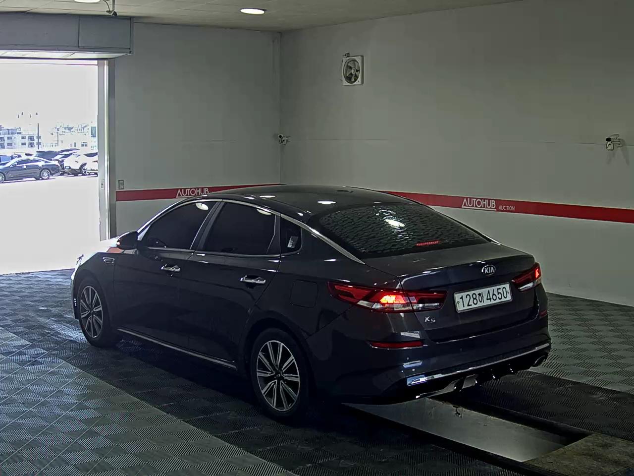 2020 - kia k5