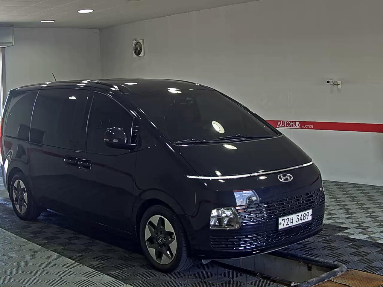 2022 - hyundai staria