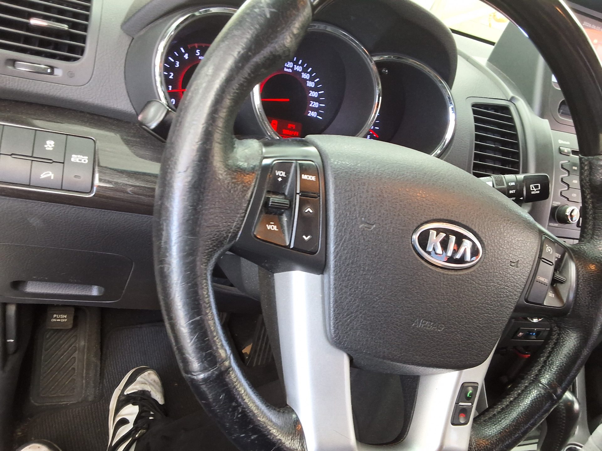 2012 - kia sorento