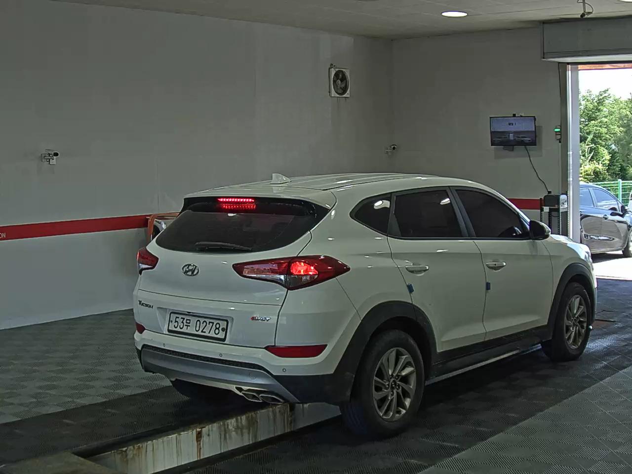 2017 - hyundai tucson