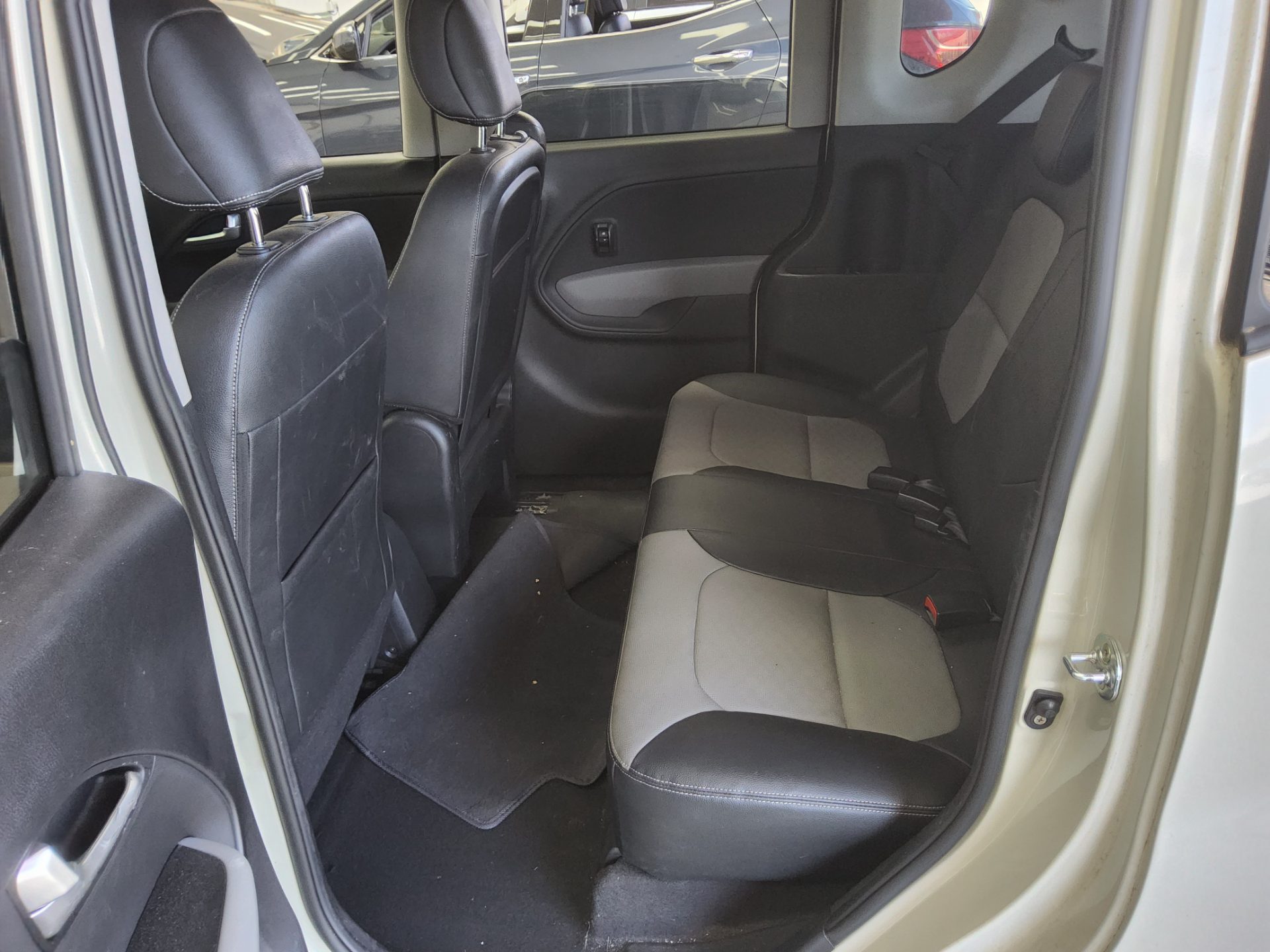 2019 - kia ray