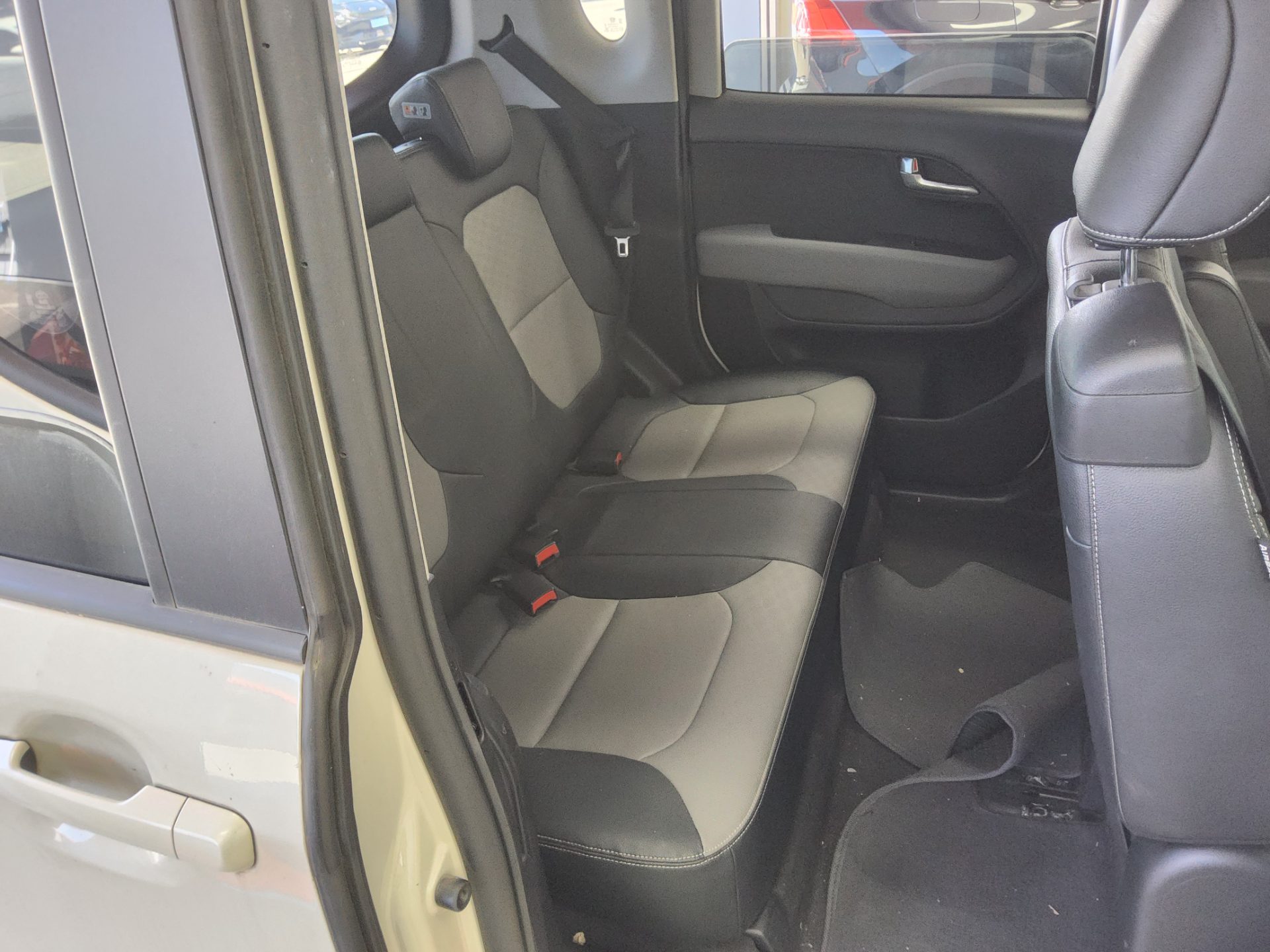 2019 - kia ray