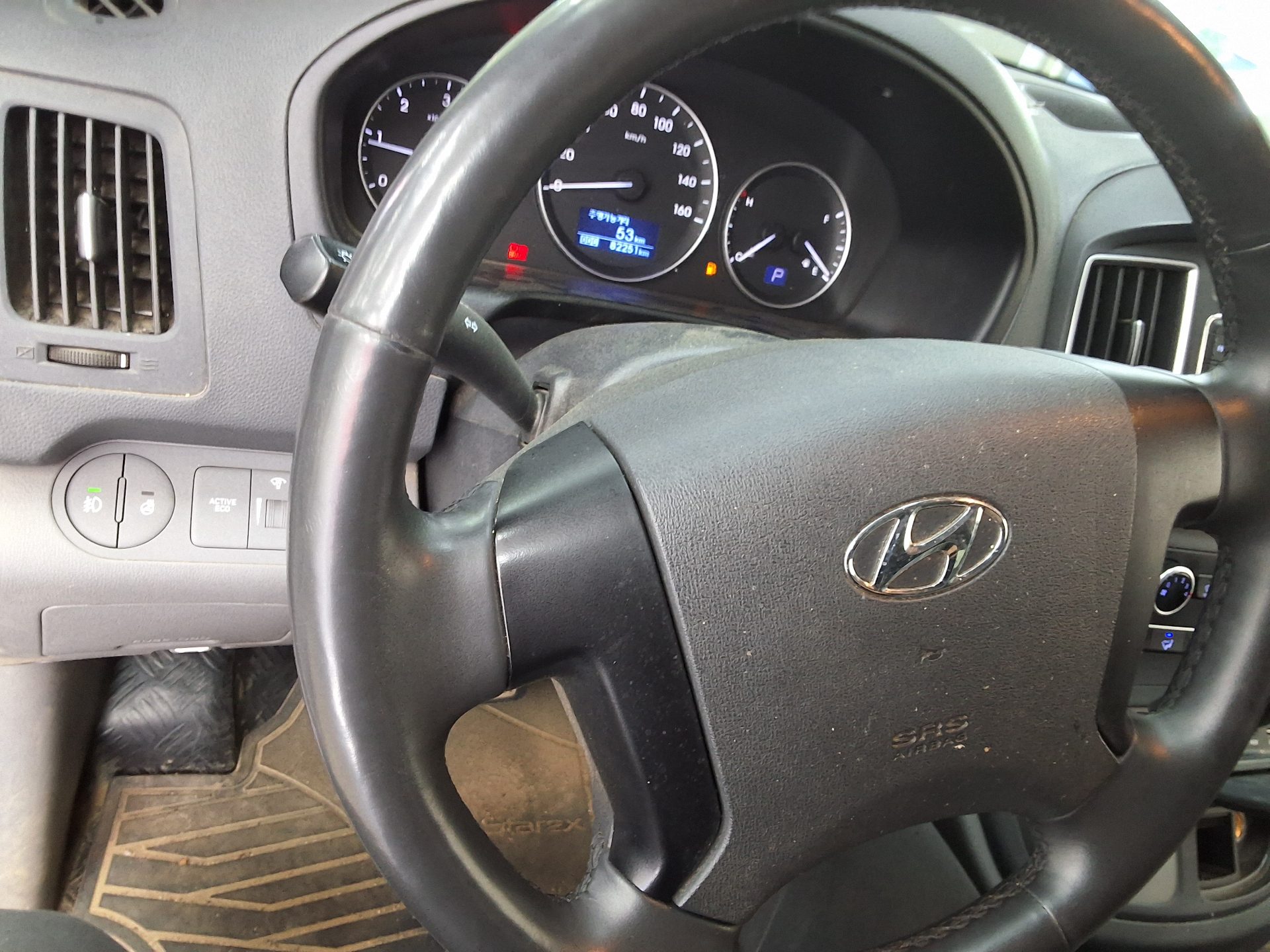2019 - hyundai grand starex
