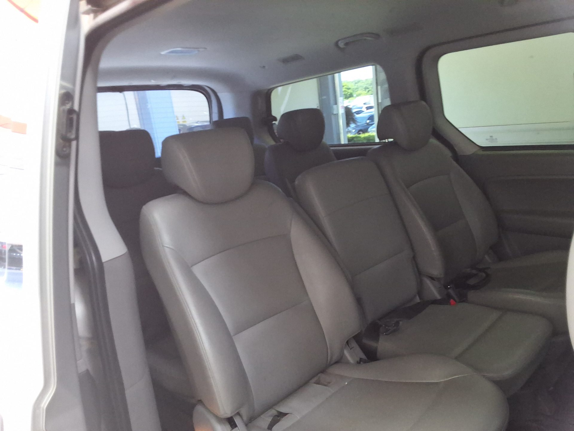 2019 - hyundai grand starex