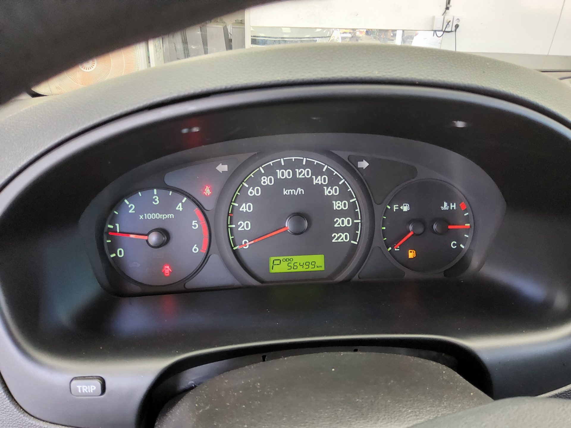 2011 - hyundai grand starex