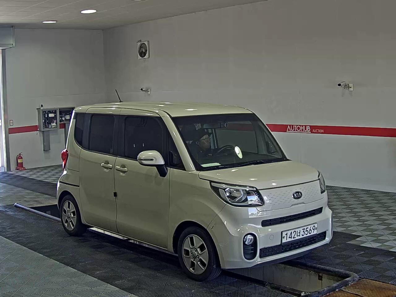 2019 - kia ray