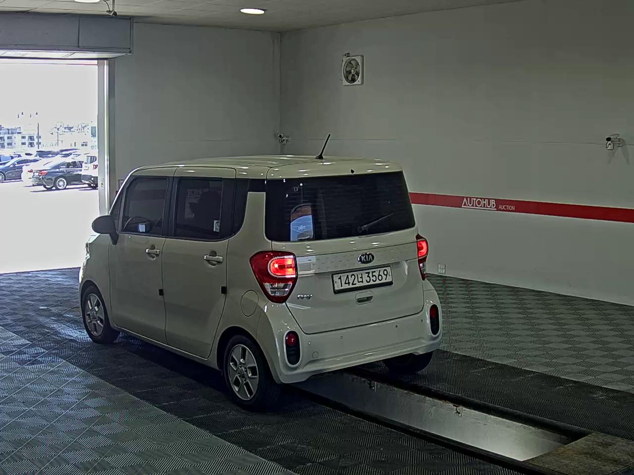 2019 - kia ray