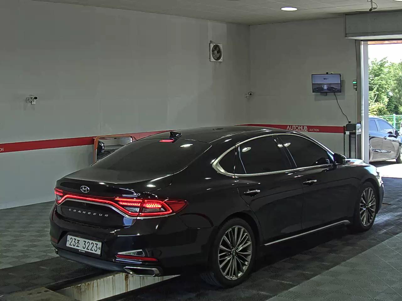 2018 - hyundai grandeur