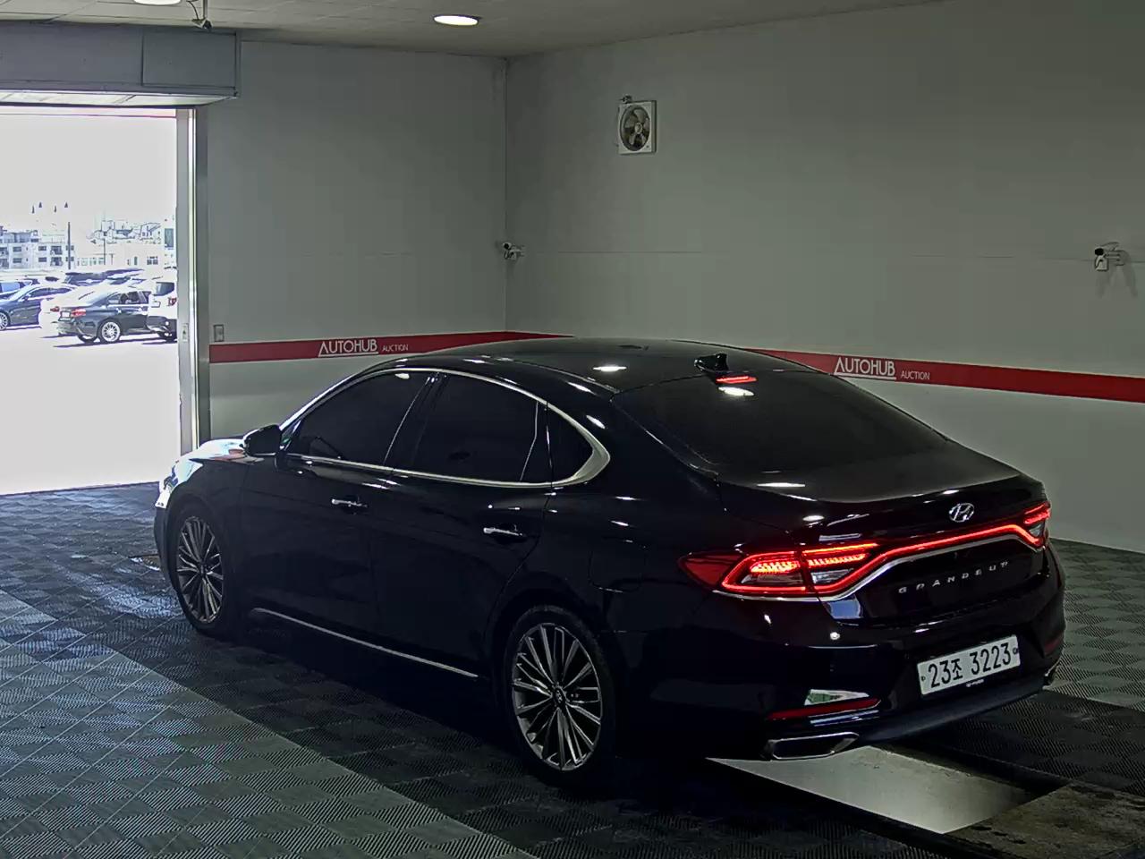 2018 - hyundai grandeur