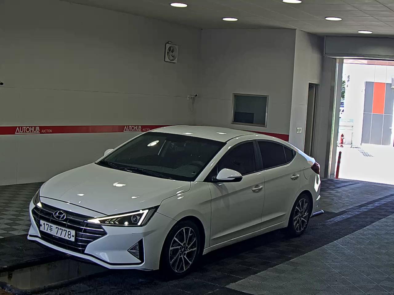 2020 - hyundai avante