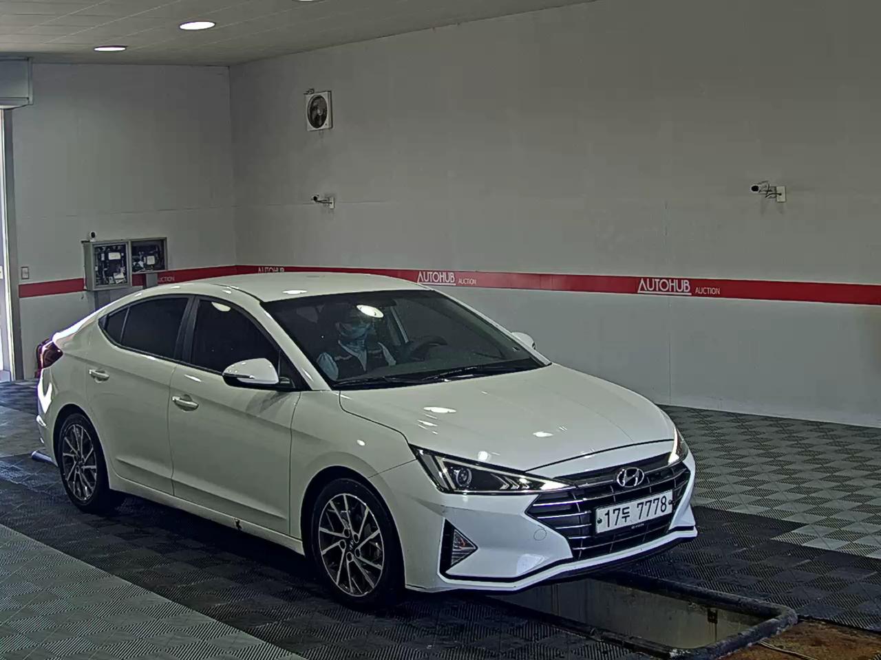 2020 - hyundai avante