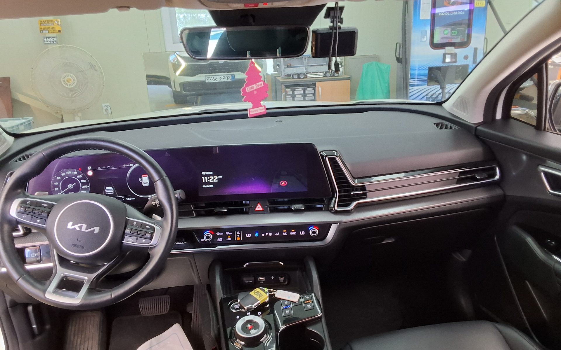 2022 - kia sportage