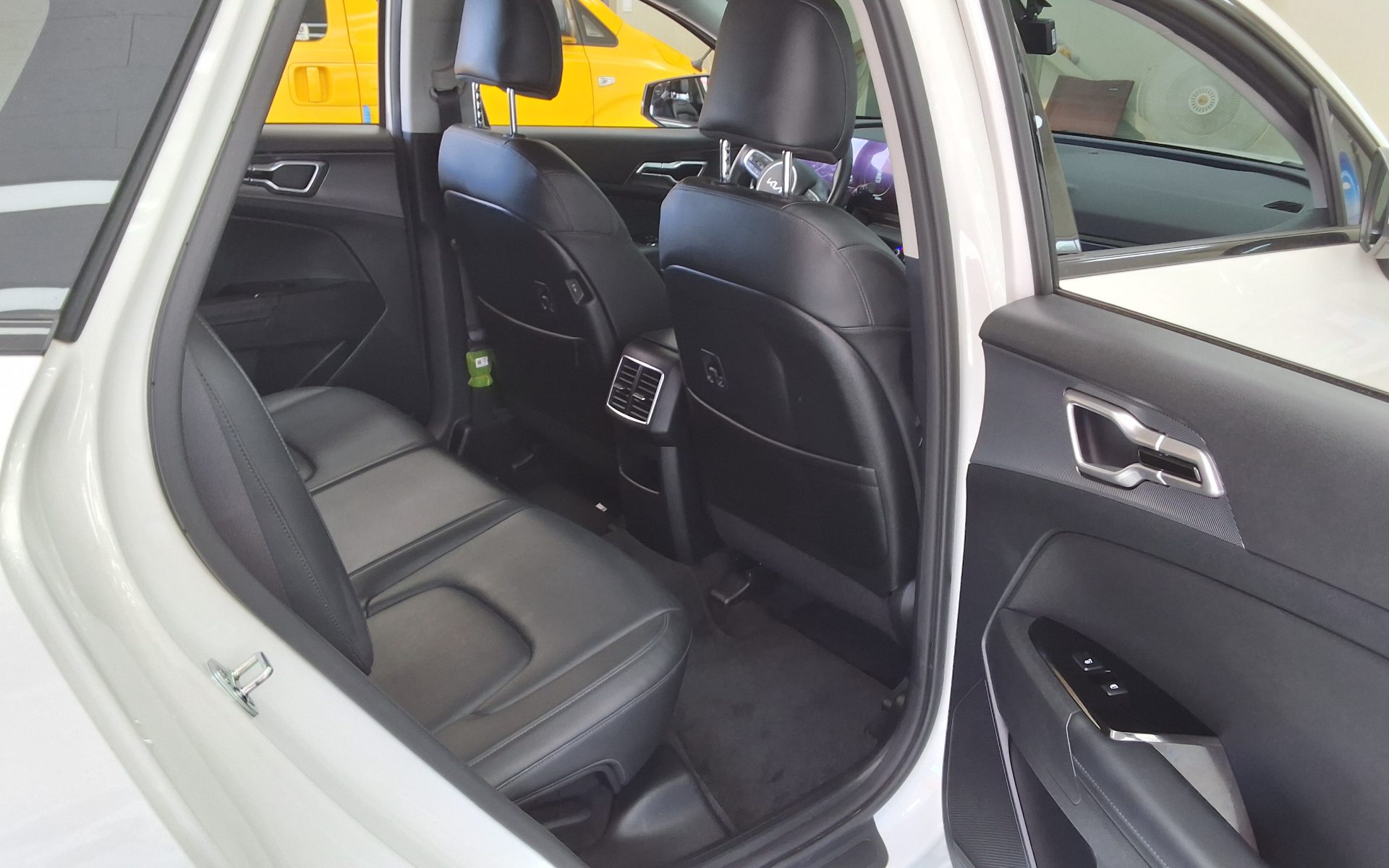 2022 - kia sportage