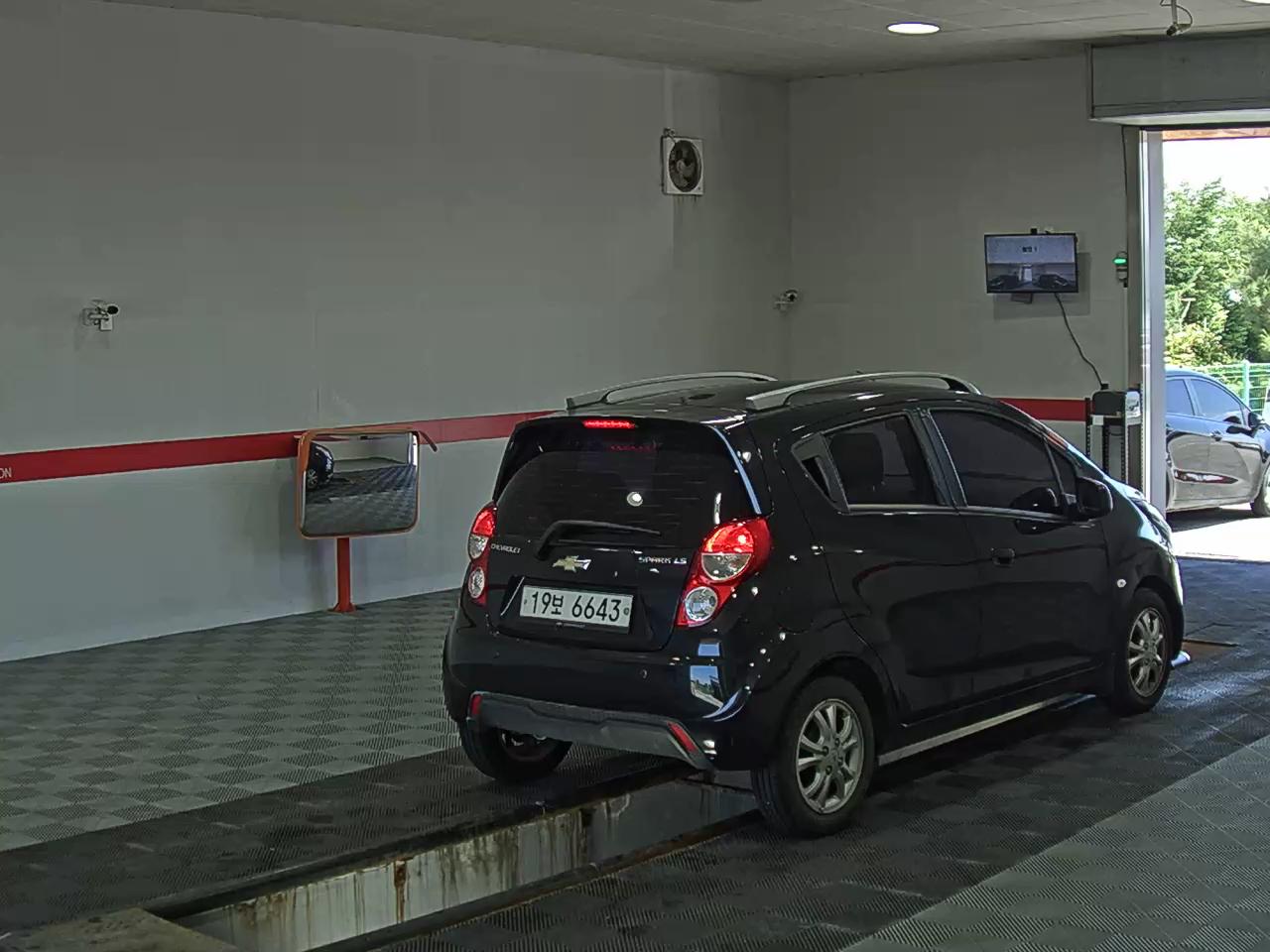 2013 - chevrolet spark
