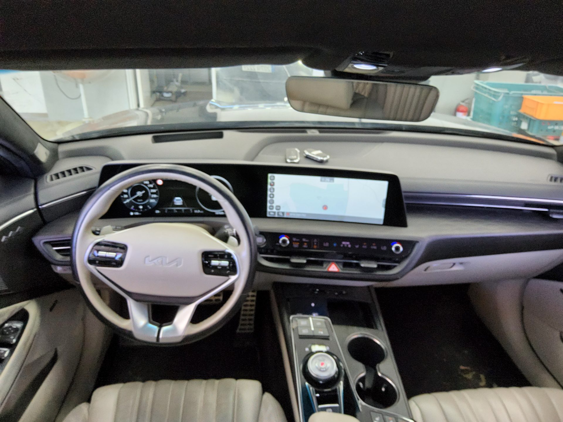 2022 - kia k8