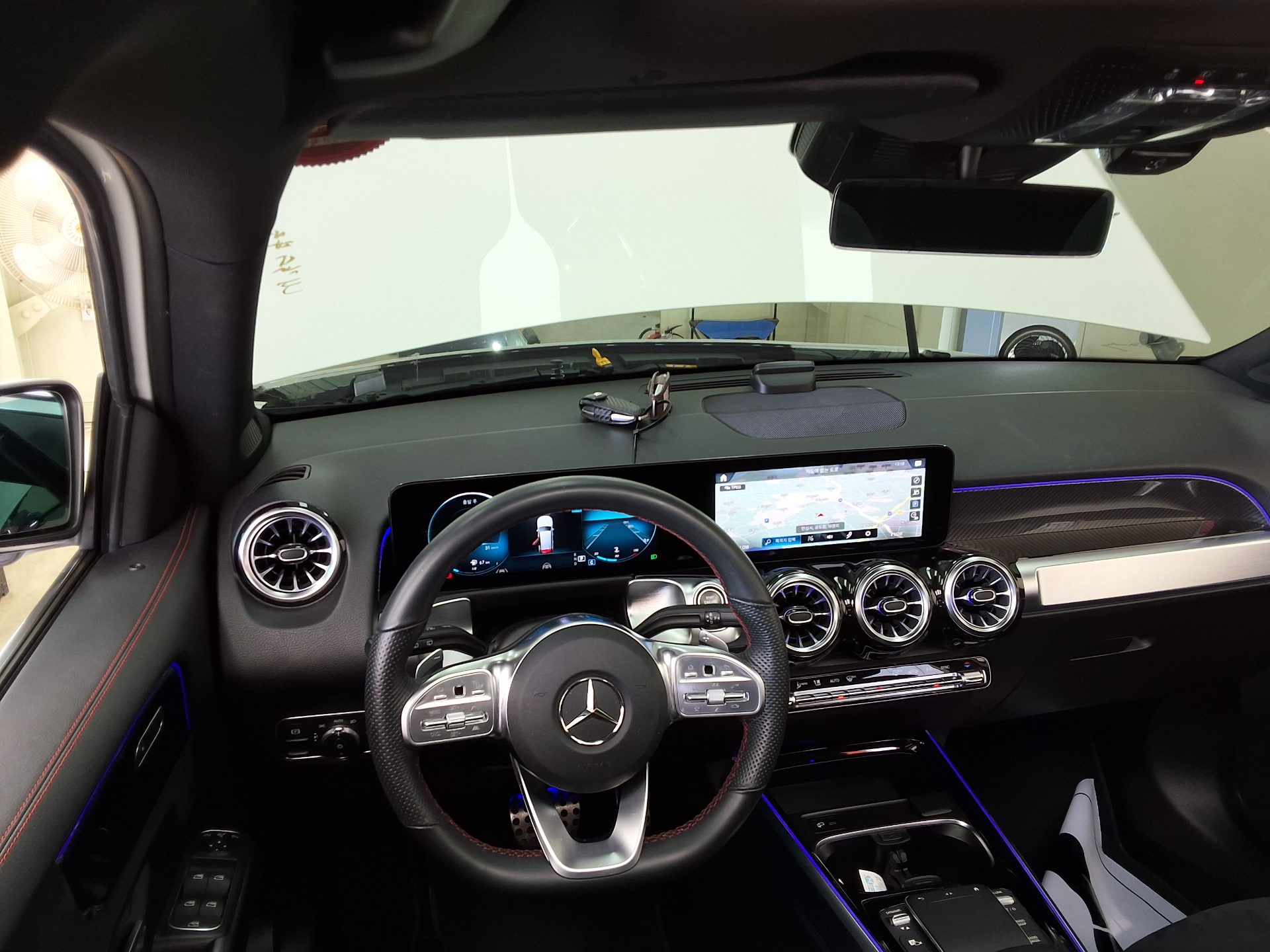 2022 - mercedes-benz glb 250