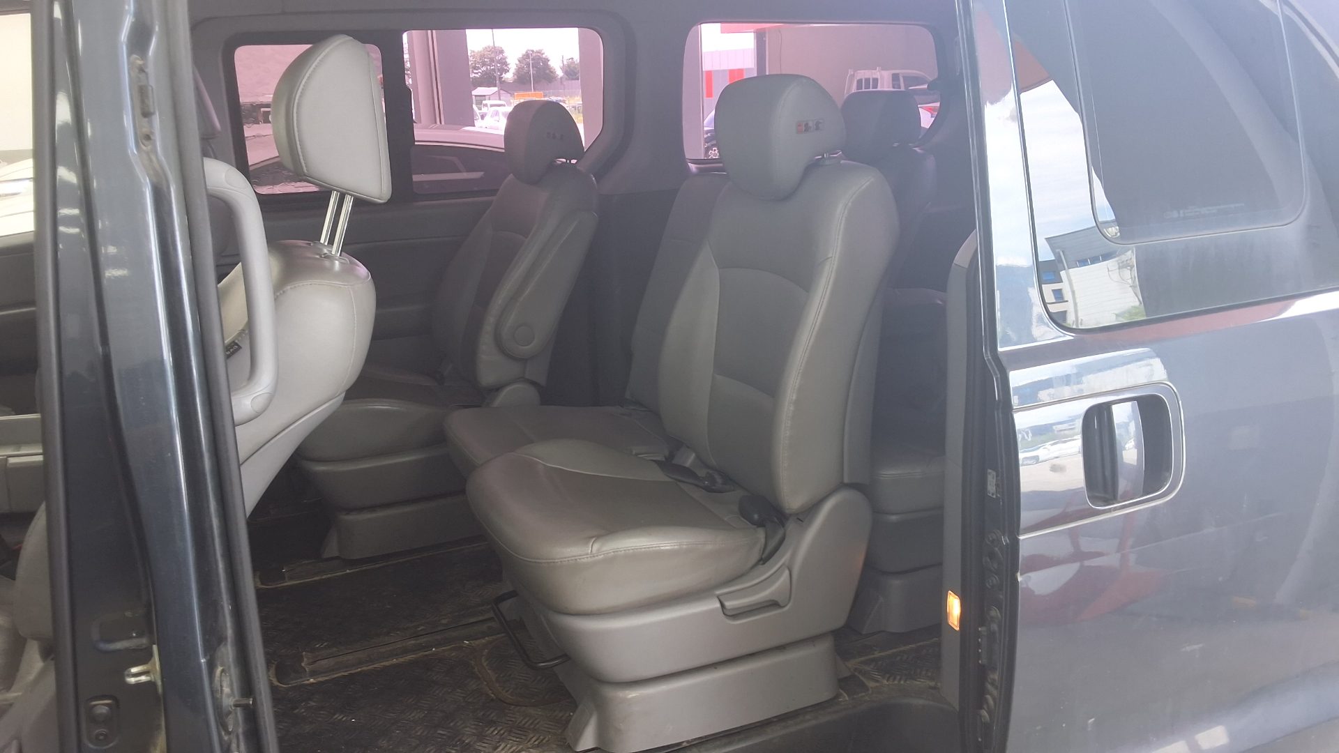 2018 - hyundai grand starex