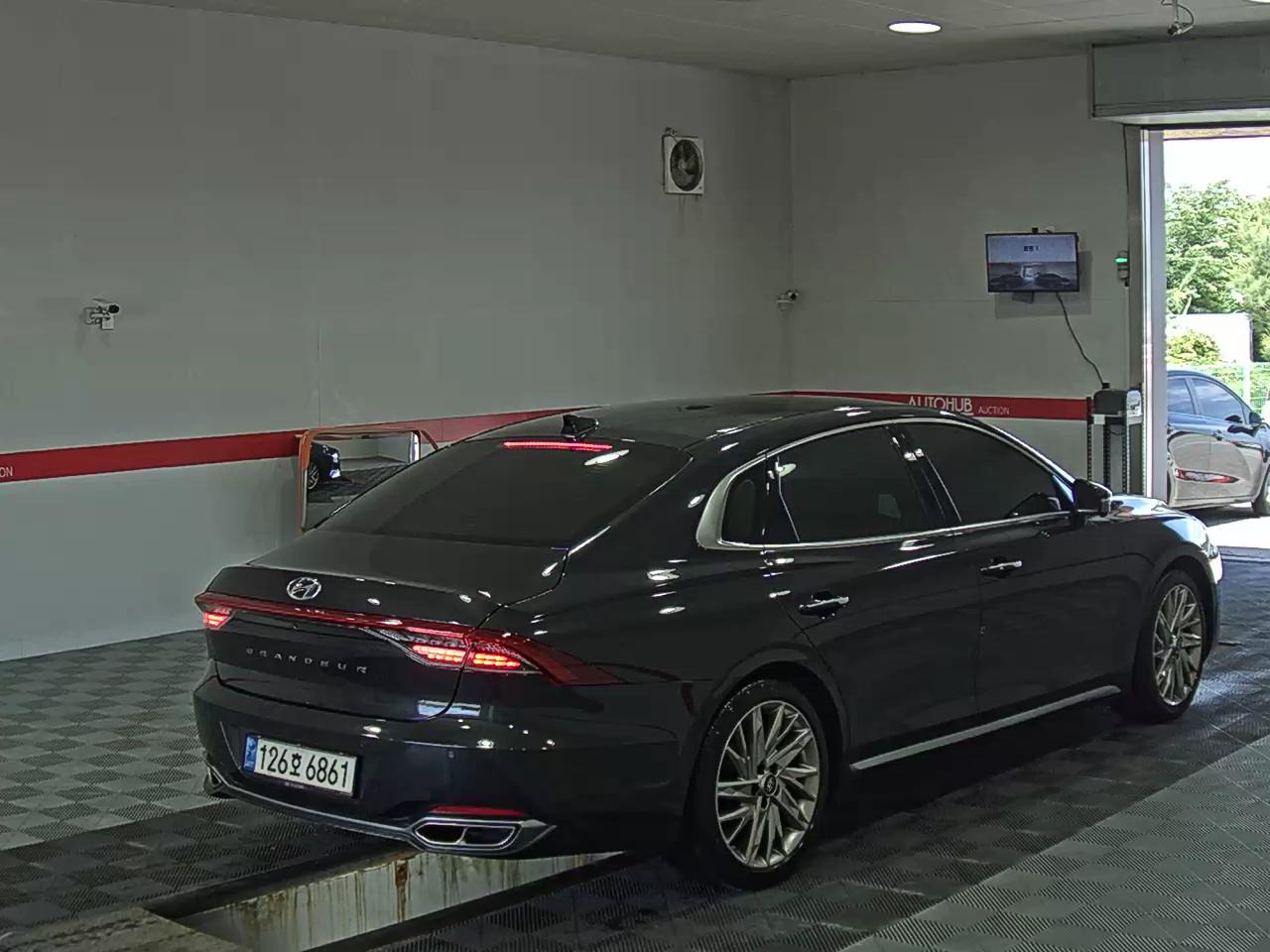 2021 - hyundai grandeur