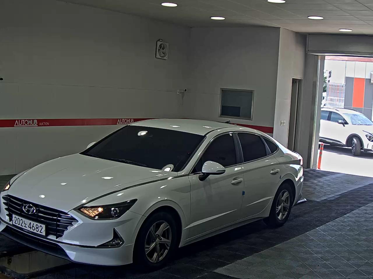 HYUNDAI SONATA (DN8) RENTAL CAR
