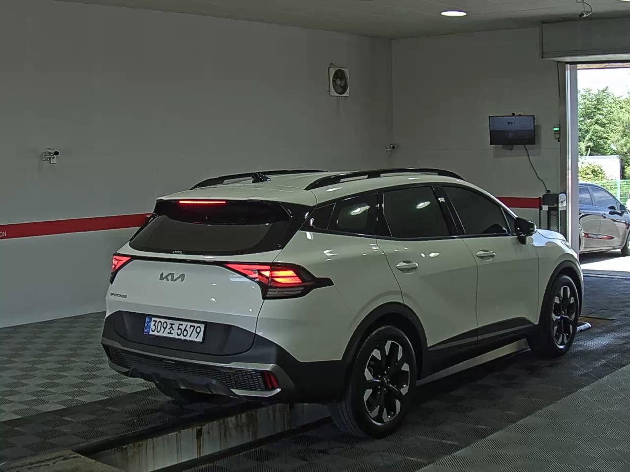 2022 - kia sportage