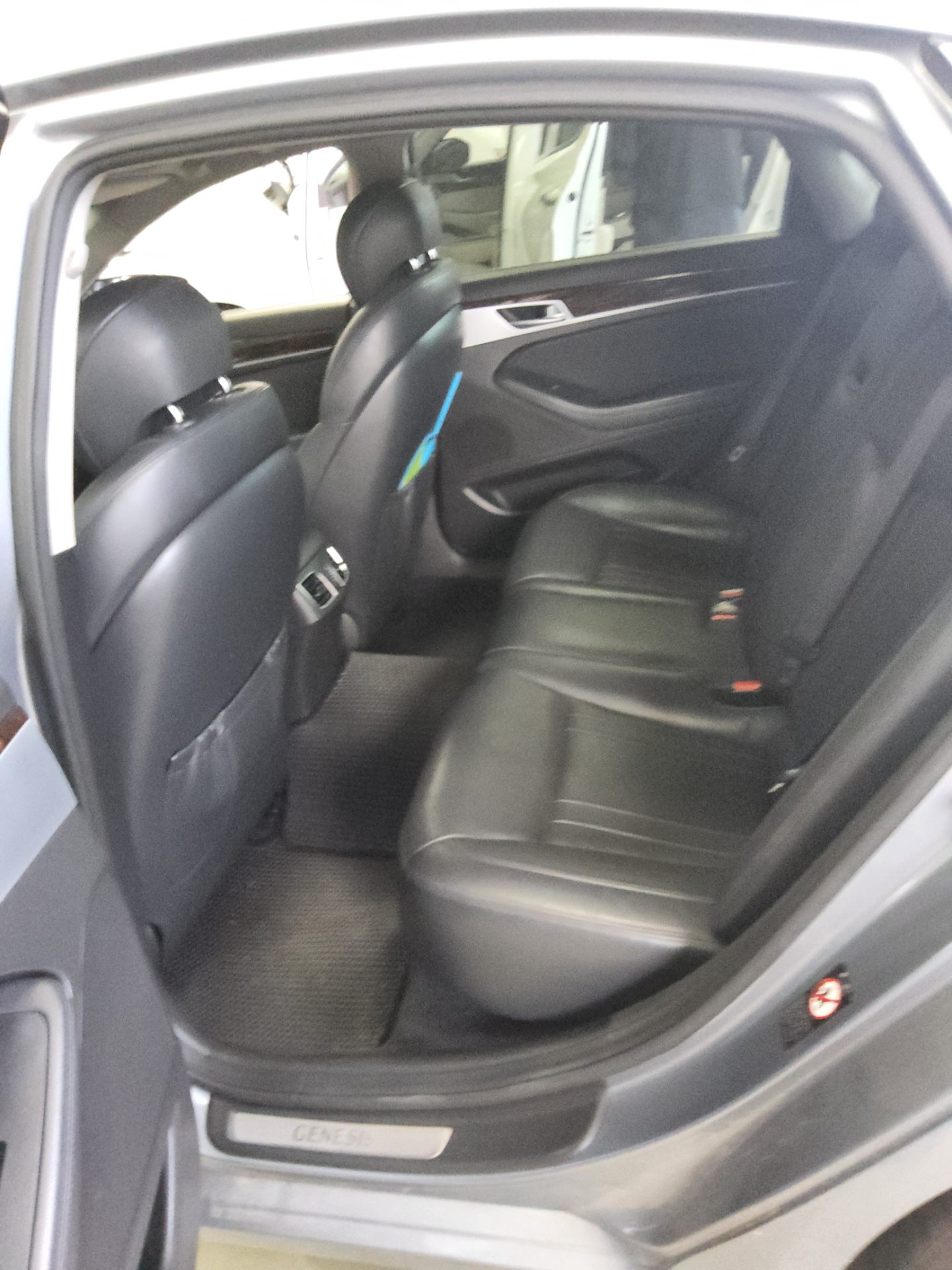 2014 - hyundai g330