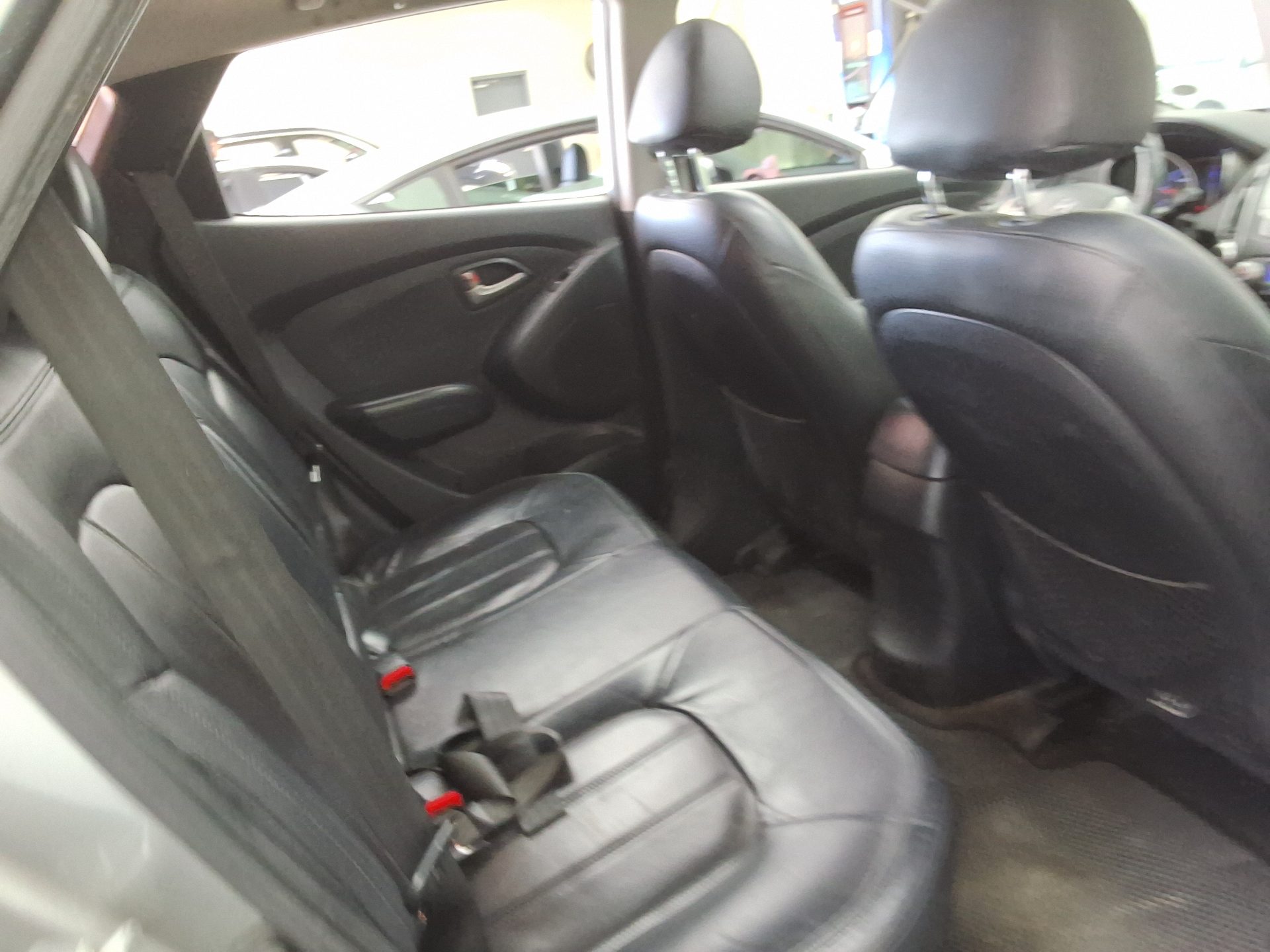 2010 - hyundai tucson