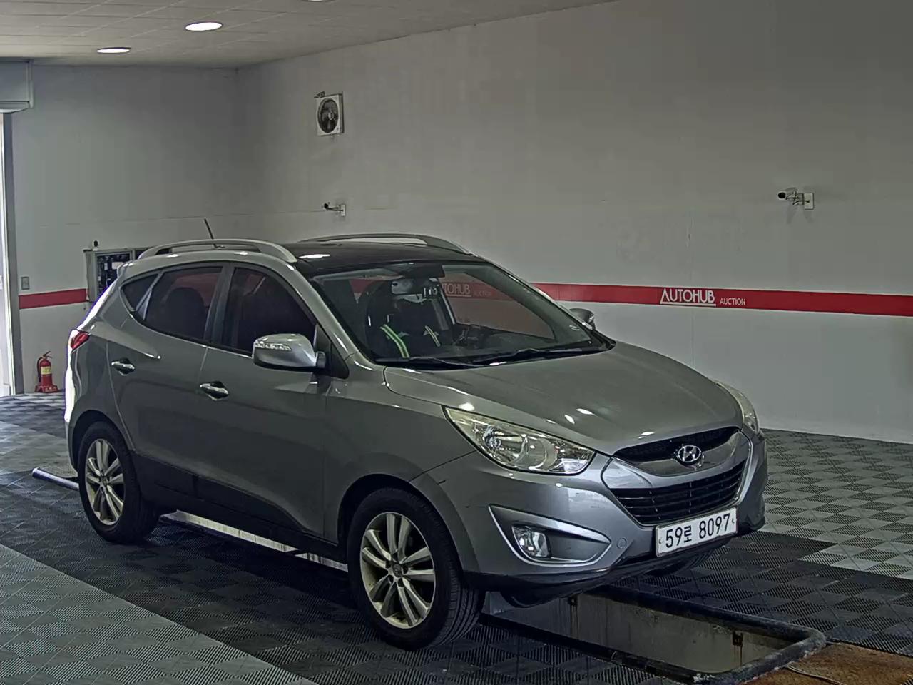 2010 - hyundai tucson