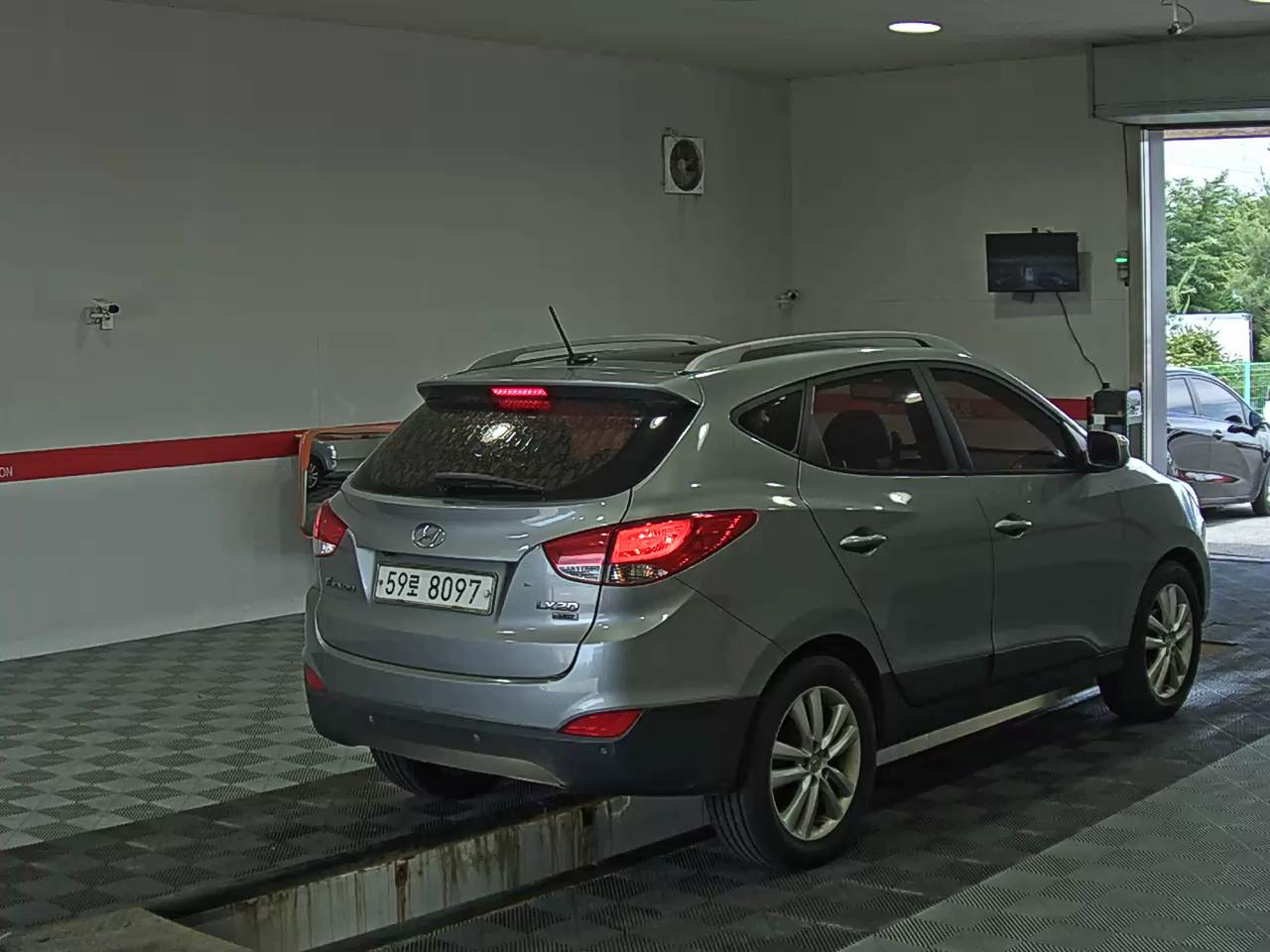 2010 - hyundai tucson