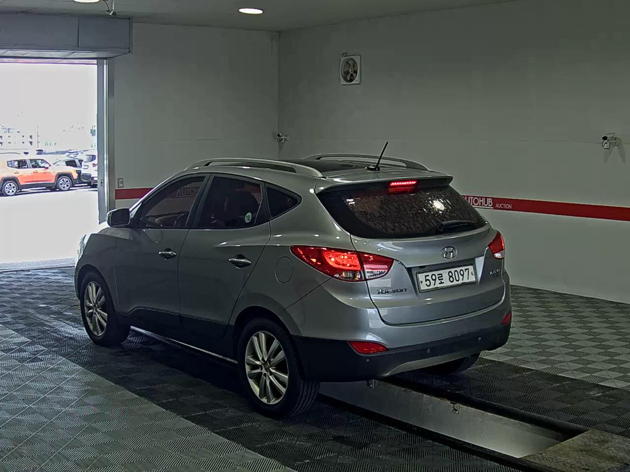 2010 - hyundai tucson