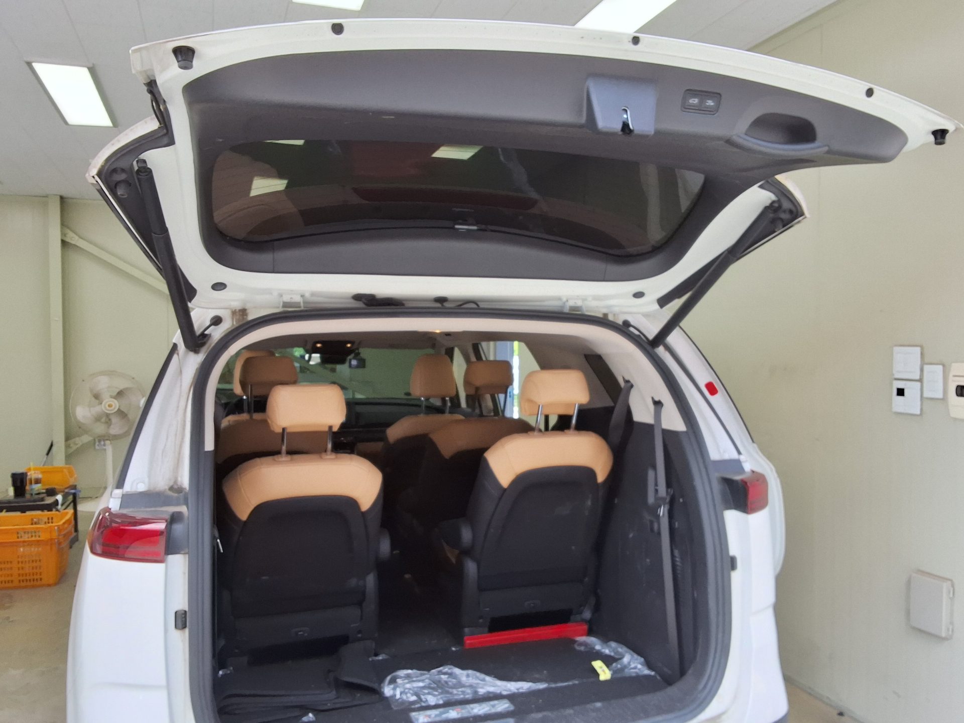 2022 - kia carnival