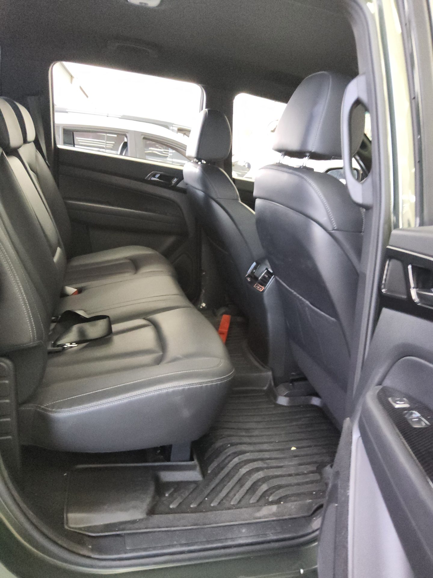 2022 - ssangyong rexton