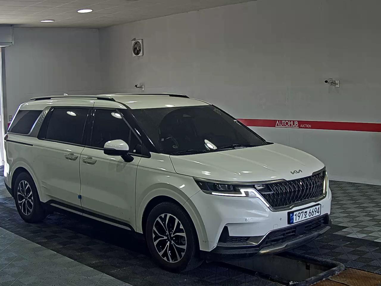 2022 - kia carnival