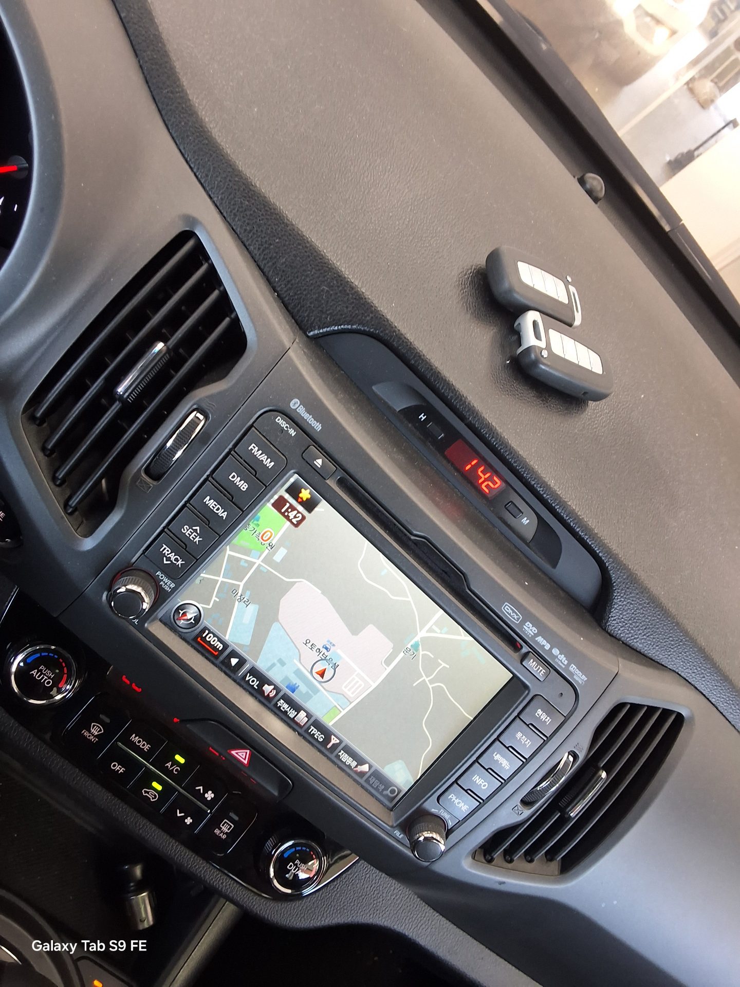 2012 - kia sportage