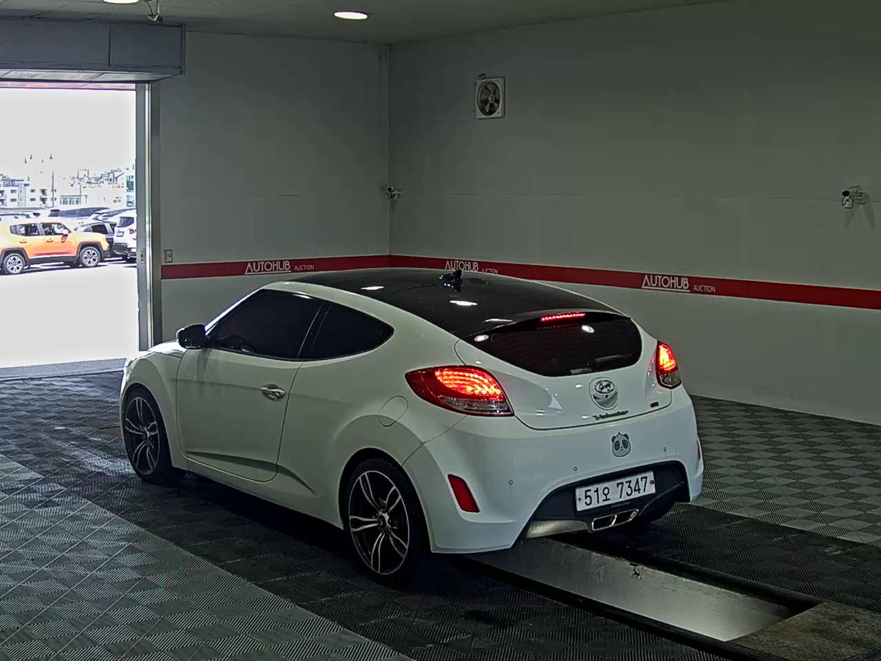 2012 - hyundai veloster