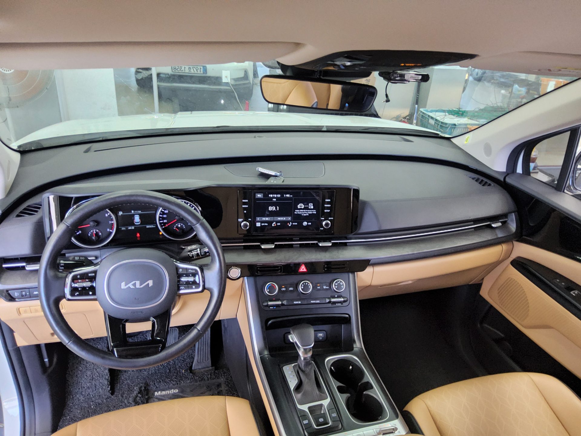 2023 - kia carnival