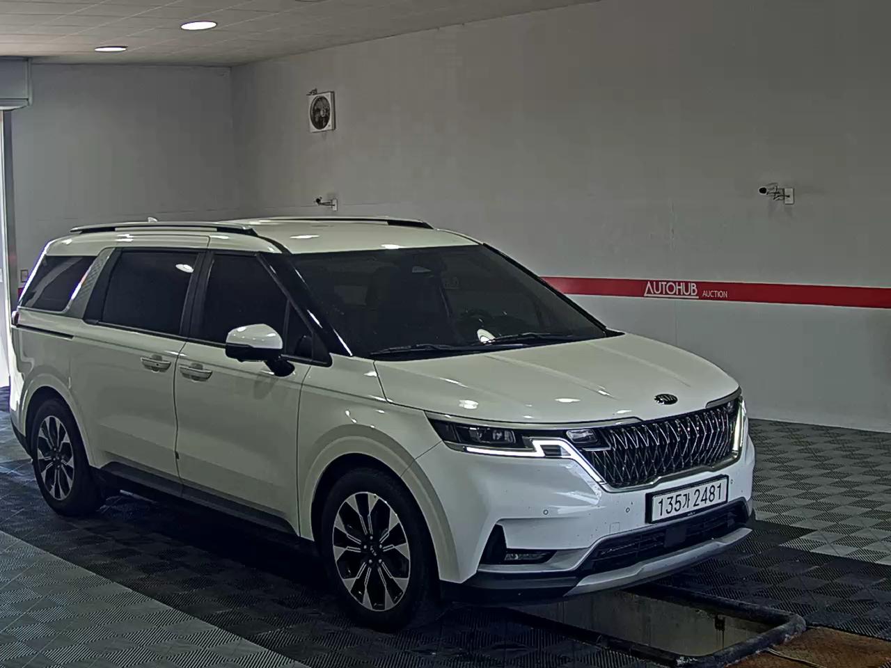 2021 - kia carnival