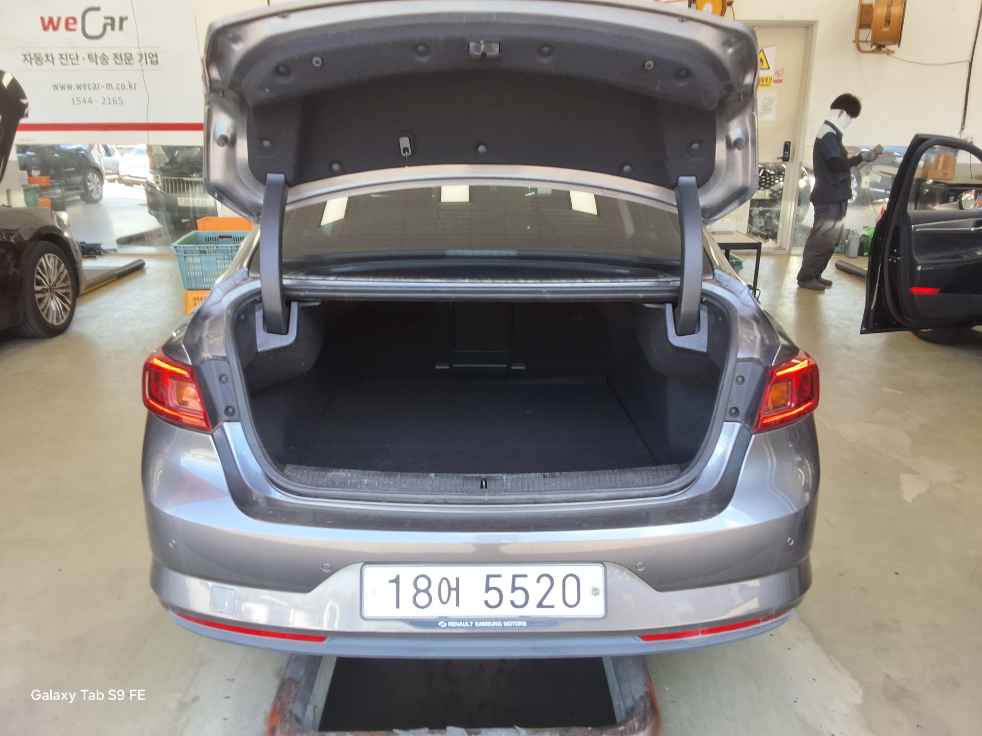 2016 - renault sm6