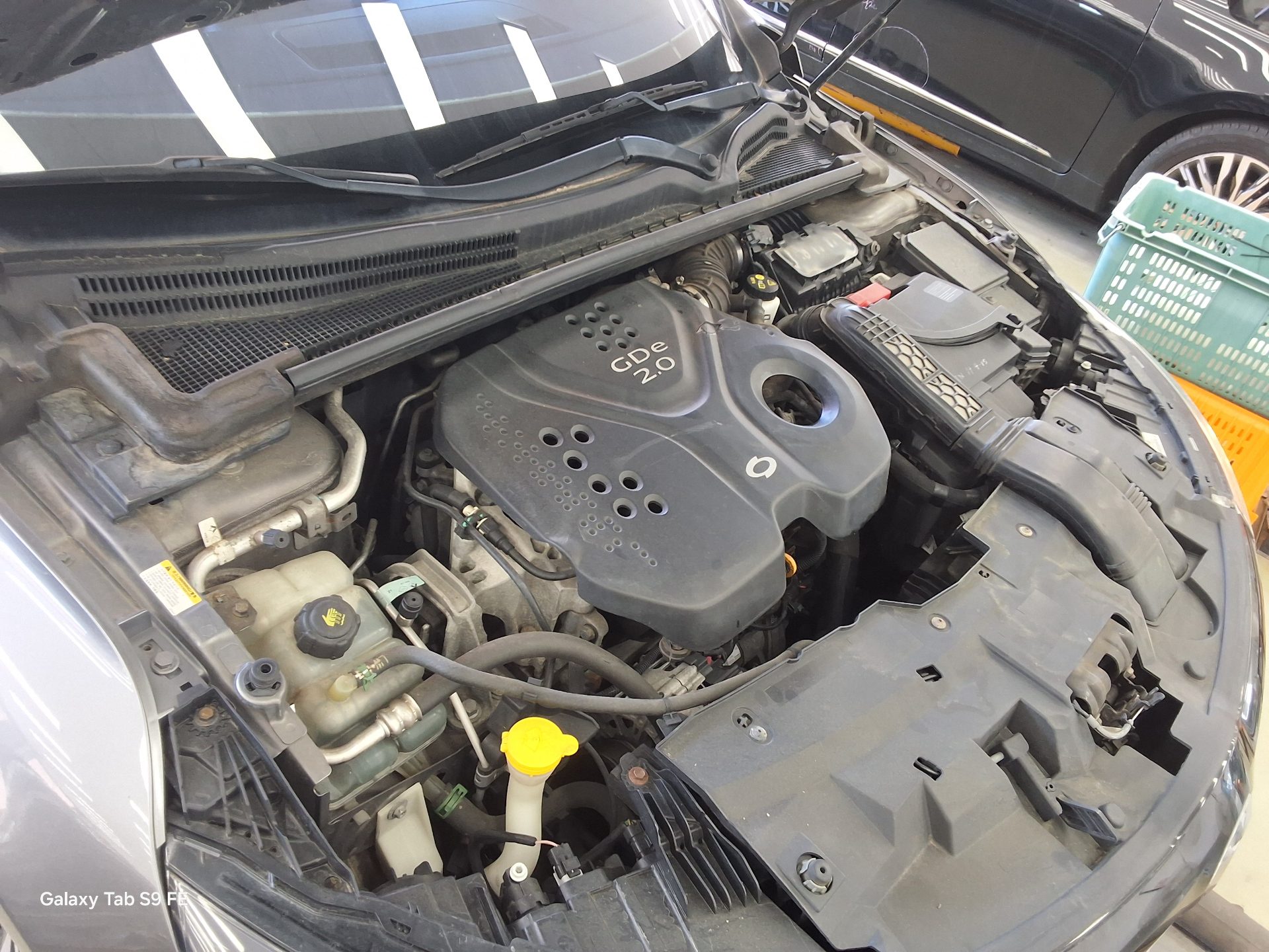 2016 - renault sm6