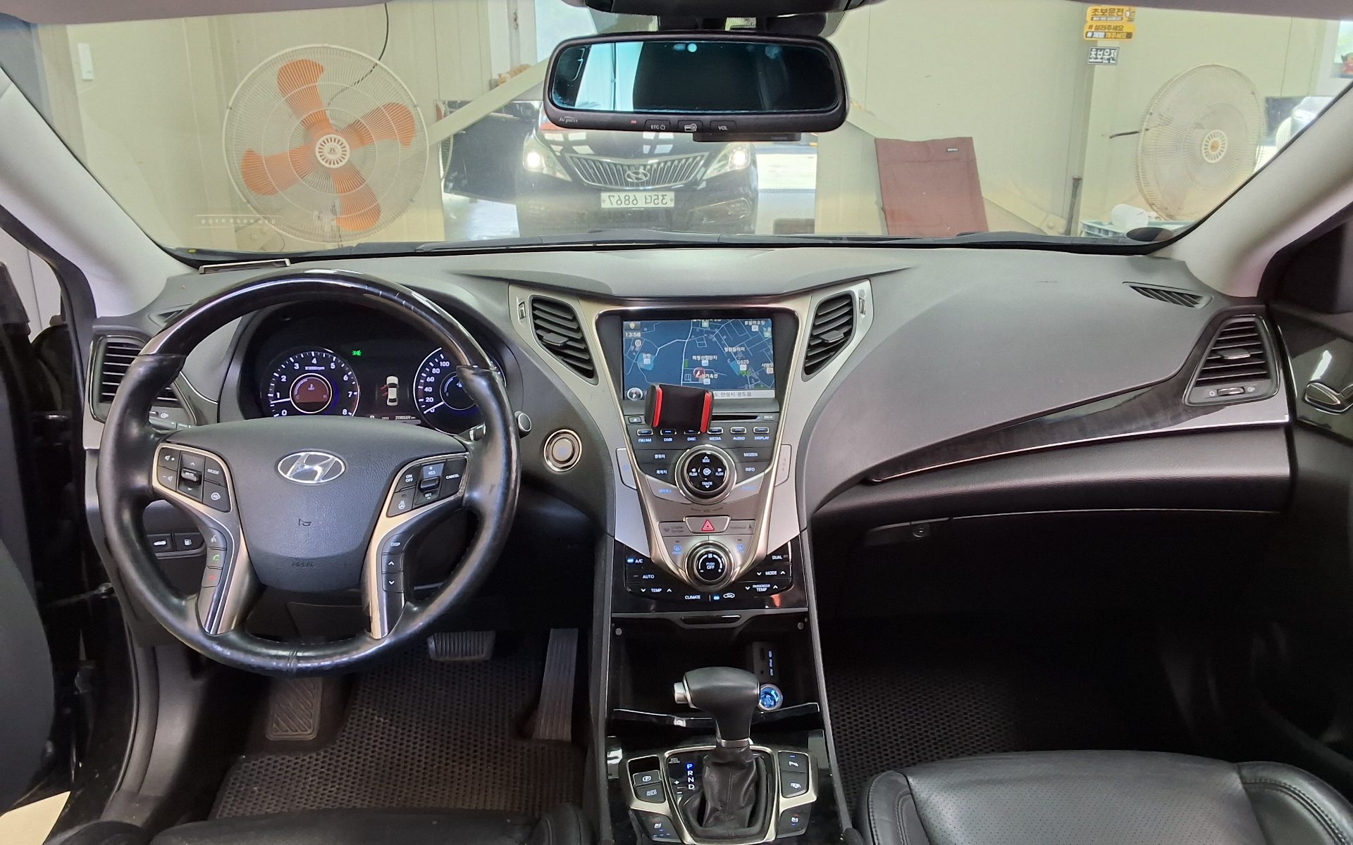 2012 - hyundai grandeur