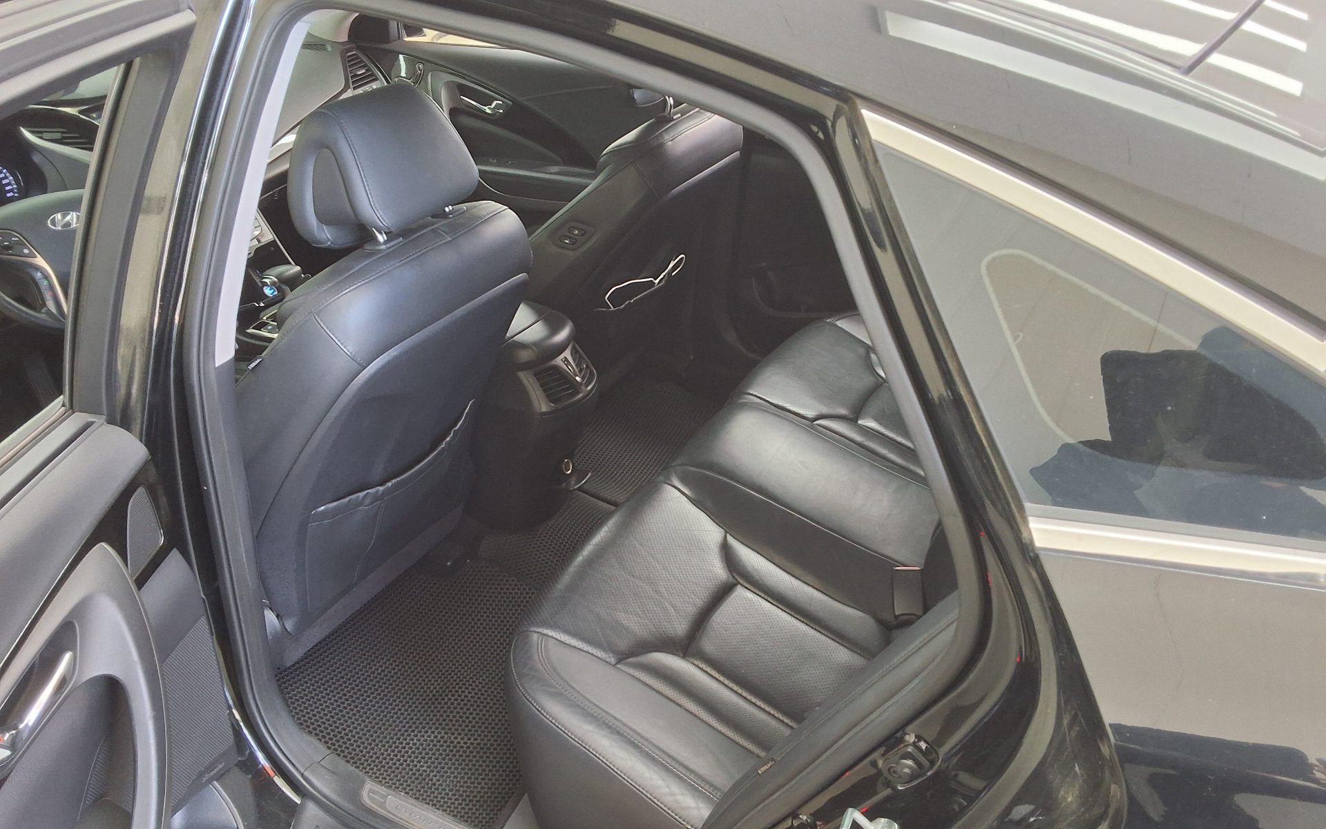 2012 - hyundai grandeur