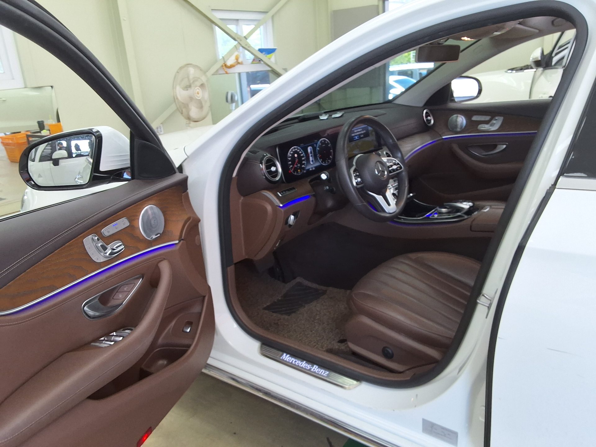 2020 - mercedes-benz e300