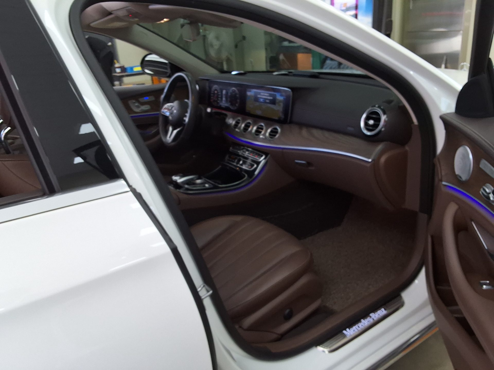 2020 - mercedes-benz e300