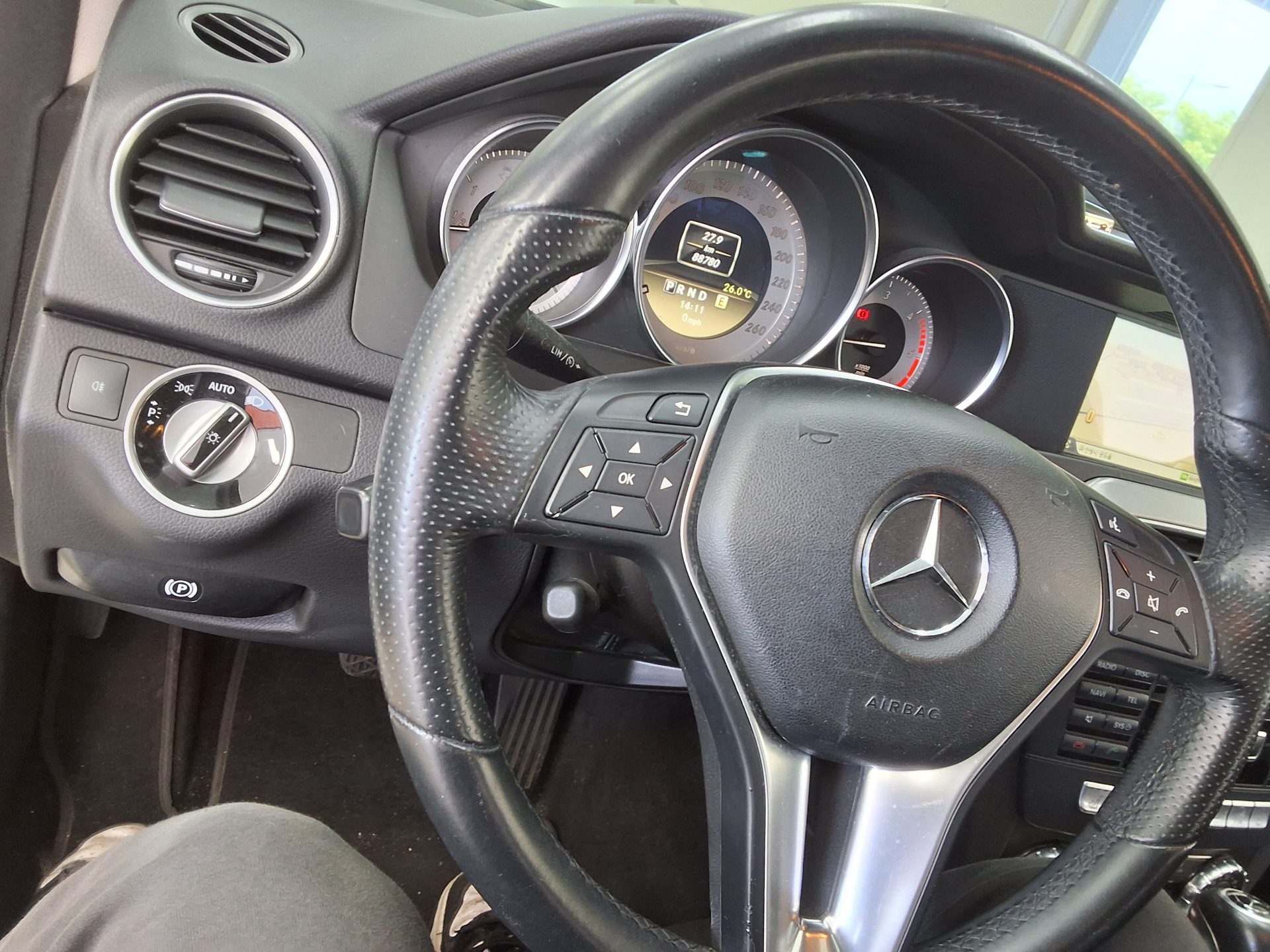 2012 - mercedes-benz c220