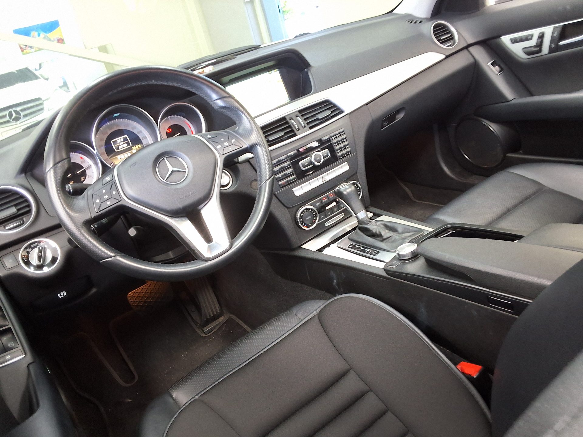 2012 - mercedes-benz c220