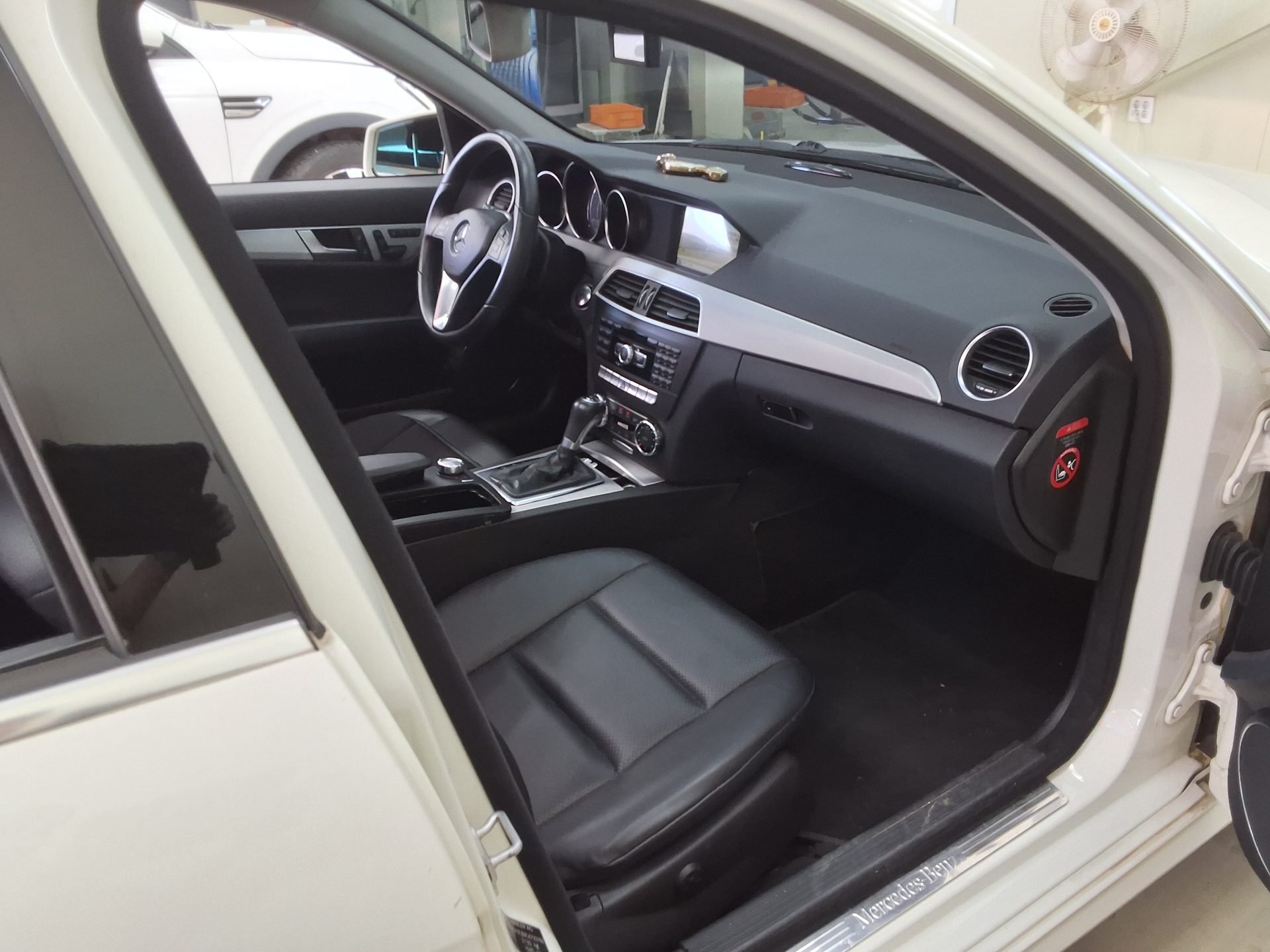 2012 - mercedes-benz c220