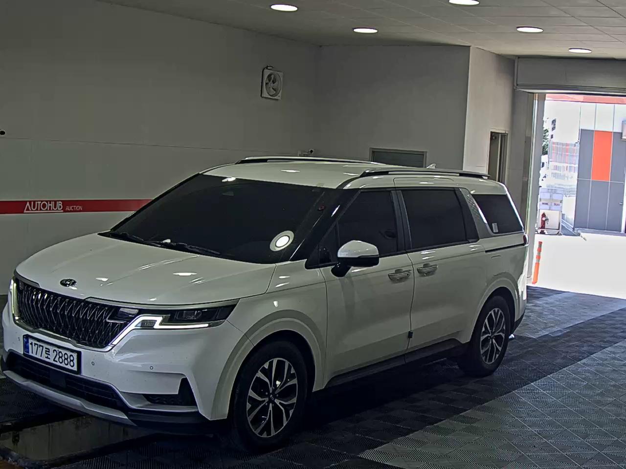 2021 - kia carnival