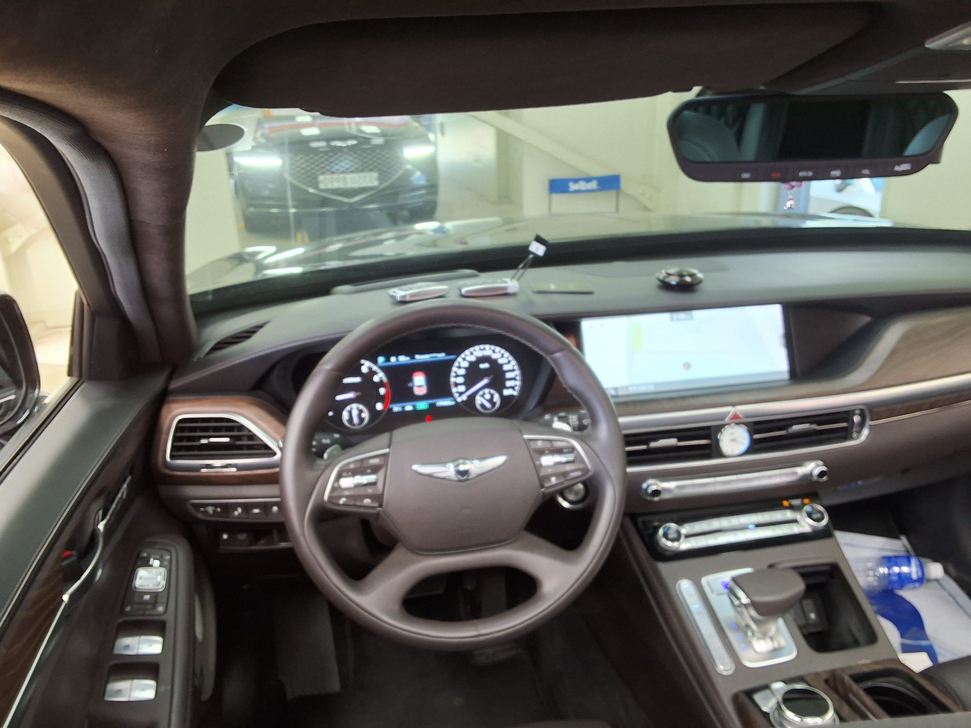 2021 - genesis g90
